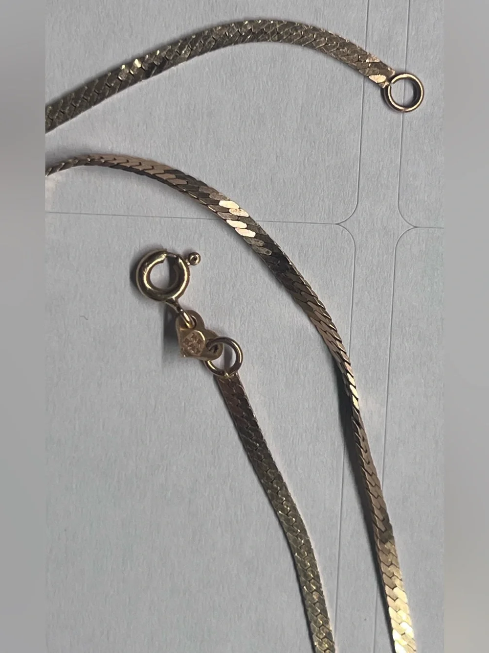 30” 14K 8.3g yellow gold ITALY chain necklace late 70s vintage HERRINGBONE flat